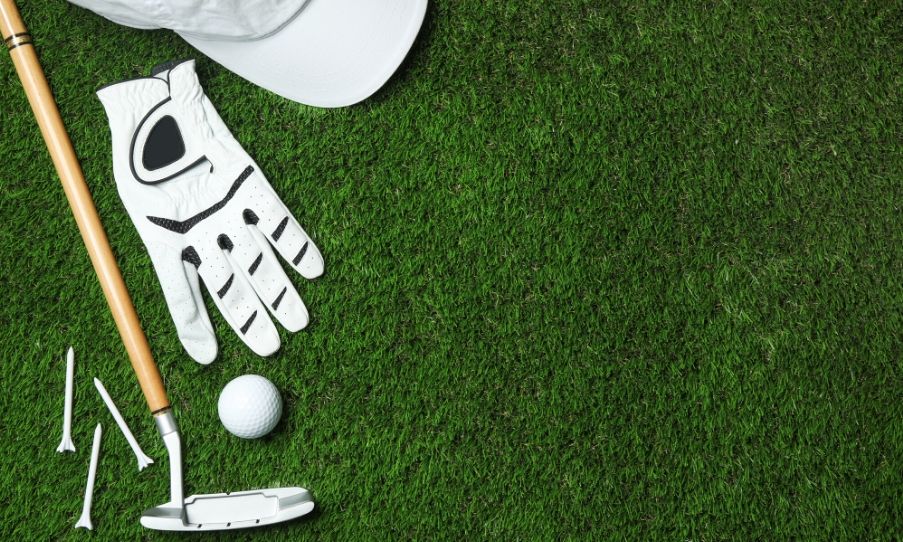 What to Wear and Bring to a Golf Tournament